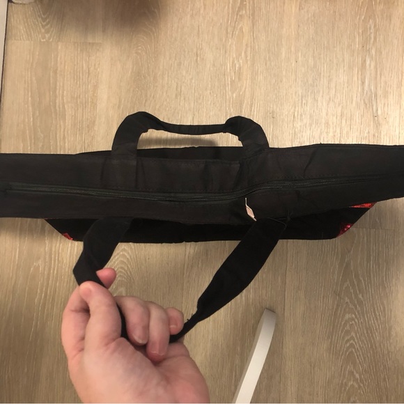 Victoria’s Secret ladies purse tote overnight bag NWT - Picture 4 of 7